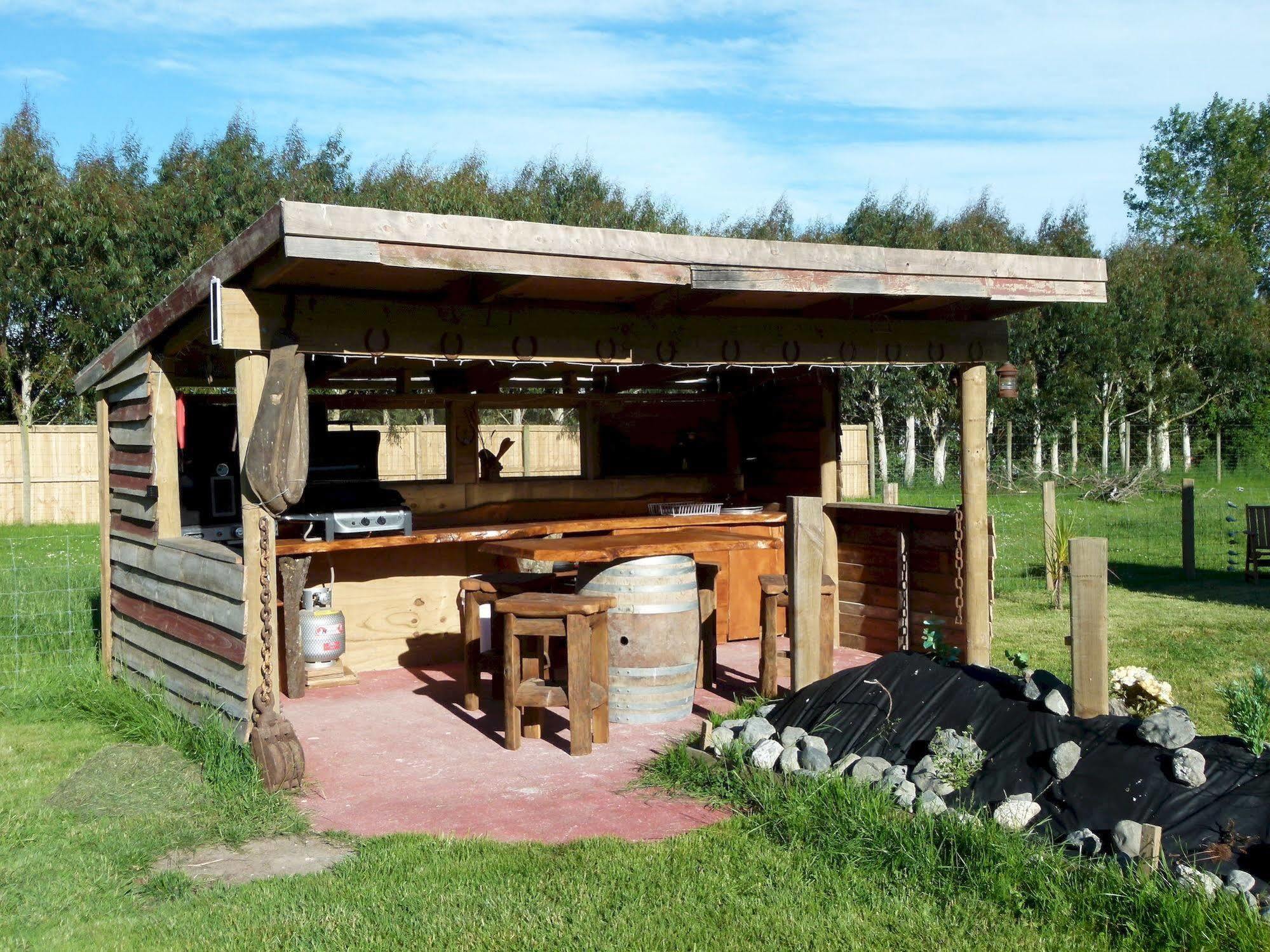 Wacky Stays - Unique Farm-Stay Glamping Rentals, Free Animal Feeding Tours Кайкоура Экстерьер фото